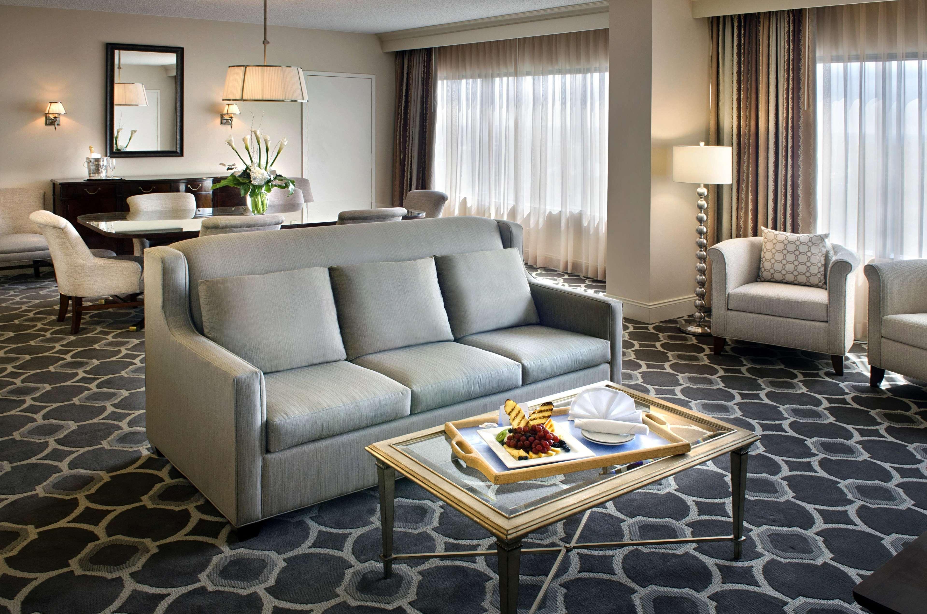 Hilton Greenville Zewnętrze zdjęcie