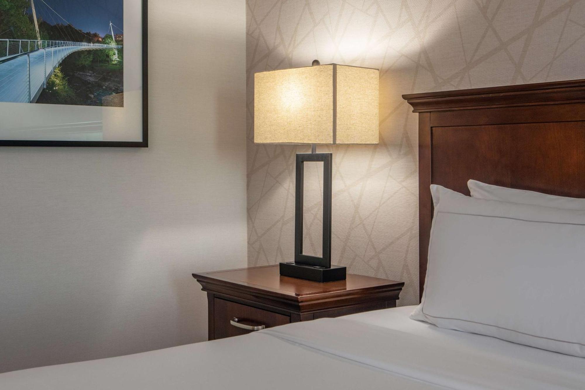 Hilton Greenville Zewnętrze zdjęcie