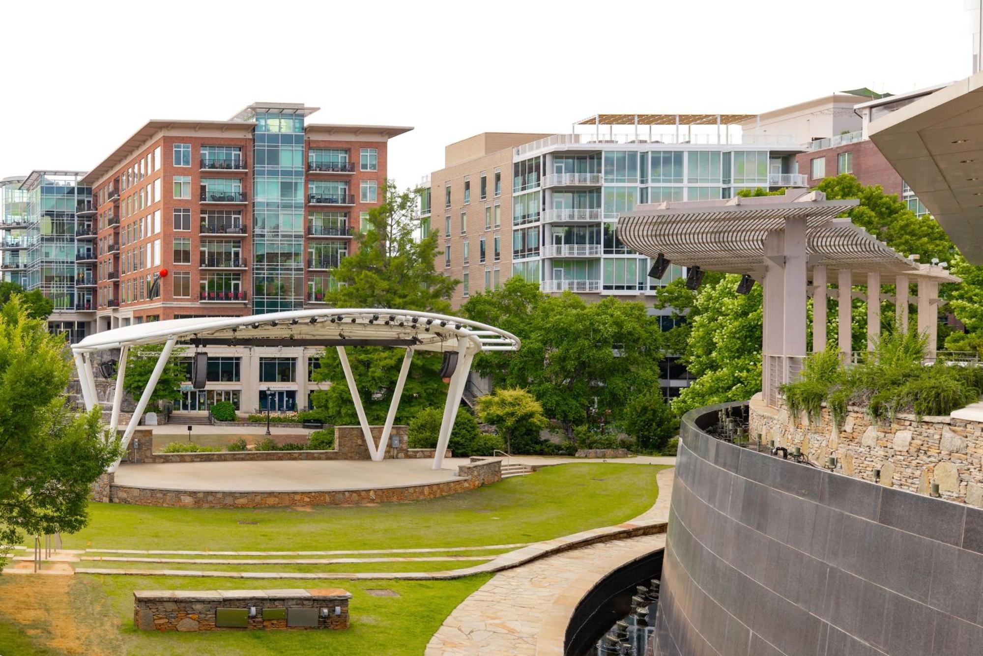Hilton Greenville Zewnętrze zdjęcie